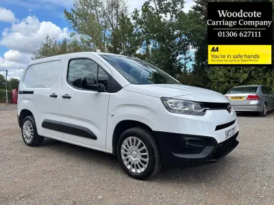 Used Toyota Proace 120 HP (88 kW) 2023 White MPV