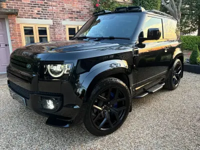 Used Land Rover Defender HSE Dynamic 2024 Black SUV
