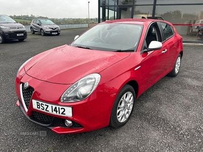 Red Used 2017 Alfa Romeo Giulietta Super Hatchback | £5,750 (Fair price)