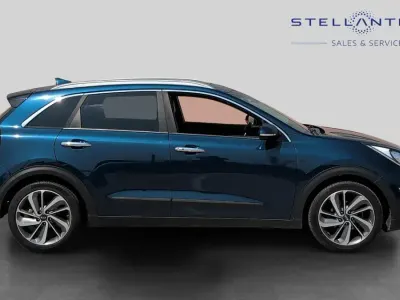 Used Kia Niro 139 HP (102 kW) 2019 Blue SUV