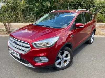Used Ford Kuga Titanium 120 HP (88 kW) 2017 Red SUV