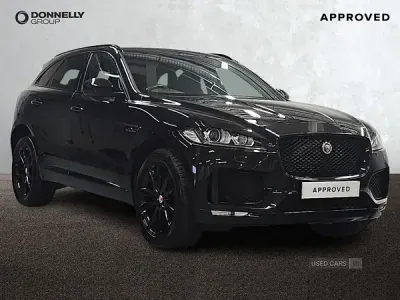 Usado Jaguar F-Pace Chequered Flag 180 HP (132 kW) 2020 Preto SUV
