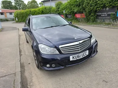 Used Mercedes C200 AMG Edition 1 136 HP (100 kW) 2011 Blue Estate
