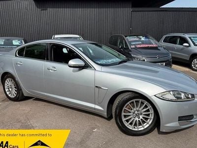 Usado Jaguar XF SE 2011 Prateado Sedan