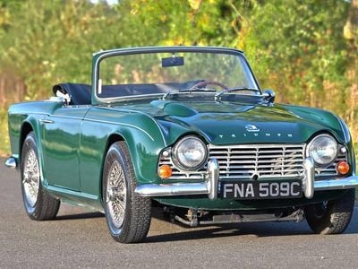 Used Triumph TR4 100 HP (73 kW) 1965 Blue Cabriolet