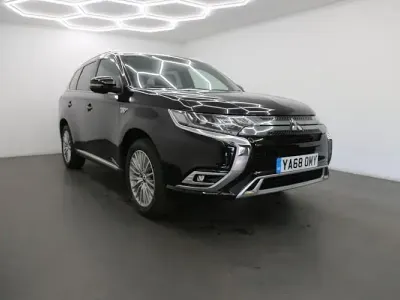 Used Mitsubishi Outlander P-HEV 177 HP (130 kW) 2018 Estate