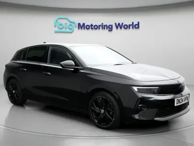 Used Vauxhall Astra S 130 HP (95 kW) 2024 Black Hatchback