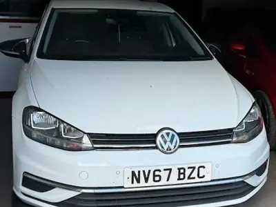 Used VW Golf VII SE 125 HP (91 kW) 2017 White Hatchback
