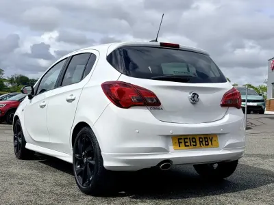 Gebraucht Vauxhall Corsa SRi 89 PS (65 kW) 2019 Weiß Kleinwagen