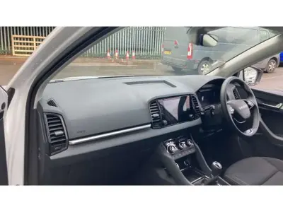 Used Skoda Karoq SE 116 HP (85 kW) 2025 White SUV