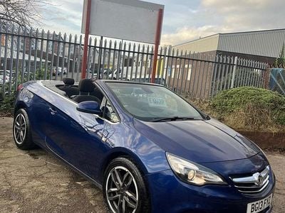 Used Vauxhall Cascada 170 HP (125 kW) 2013 Blue Cabriolet