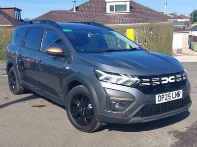Used Dacia Jogger Extreme 140 HP (102 kW) 2025 Grey MPV