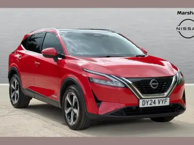 Used Nissan Qashqai N-Connecta 190 HP (139 kW) 2024 Red SUV