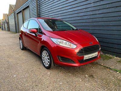 Red Used 2015 Ford Fiesta Style Hatchback | £3,675 (Fair price)