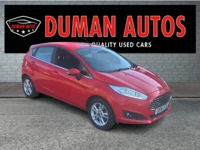 Używany Ford Fiesta Zetec 120 KM (88 kW) 2016 Czerwony Hatchback