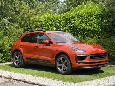Used Porsche Macan 380 HP (279 kW) 2022 Orange SUV