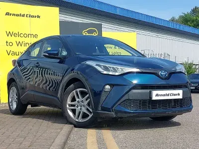 Second-hand Toyota C-HR 122 CP (89 kW) 2023 Albastru SUV