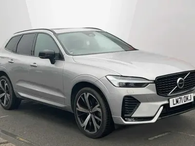Used Volvo XC60 R-Design 194 HP (142 kW) 2021 Silver SUV