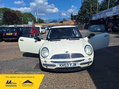 White Used 2004 Mini ONE Hatch Hatchback | £695 (Good price)