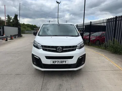 Used Vauxhall Vivaro Sportive 120 HP (88 kW) 2022 White MPV