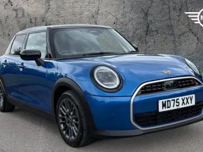 Used Mini Cooper S Hatch 201 HP (147 kW) 2026 Blue Hatchback