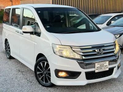 Używany Honda Stepwgn 2014 Biały Minivan