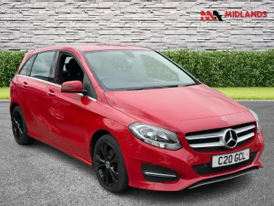 Used Mercedes B180 Executive 122 HP (89 kW) 2017 Red Hatchback
