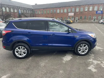 Begagnad Ford Kuga Titanium 120 HK (88 kW) 2017 Blå SUV