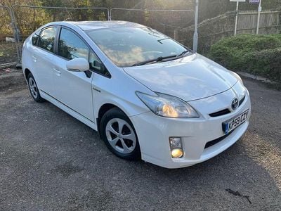 Used Toyota Prius T4 136 HP (100 kW) 2009 White Hatchback