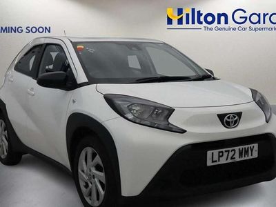 Used Toyota Aygo X X-pure 72 HP (52 kW) 2023 White SUV
