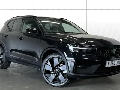 Used Volvo XC40 Plus 163 HP (119 kW) 2025 Blue SUV