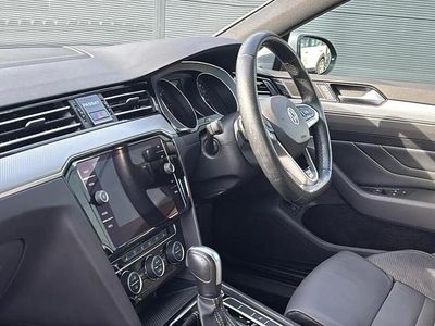 Used VW Passat R-line 147 HP (108 kW) 2020 Silver Estate