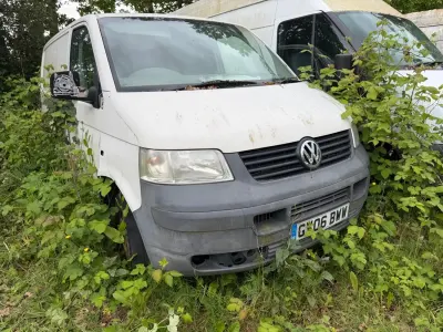 Begagnad VW Transporter 85 HK (62 kW) 2006 Vit Van