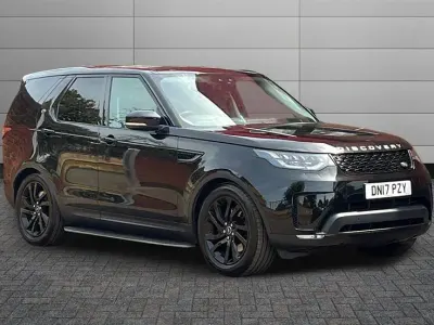 Usado Land Rover Discovery 5 HSE 258 HP (189 kW) 2017 Preto SUV