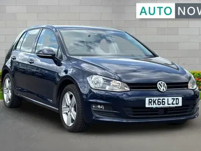 Used VW Golf VII Edition 123 HP (90 kW) 2016 Blue Hatchback