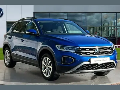 Begagnad VW T-Roc Cabriolet Match 147 HK (108 kW) 2025 Blå SUV
