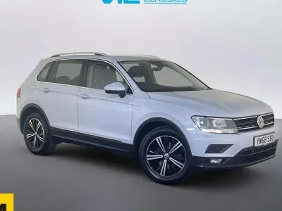 Używany VW Tiguan SE 150 KM (110 kW) 2018 Srebrny SUV