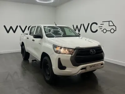 Używany Toyota HiLux Active 150 KM (110 kW) 2021 Biały Pickup