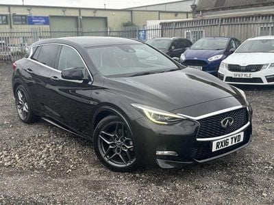 Used Infiniti Q30 Sport Tech 2016 Black Hatchback