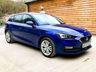 Used Seat Leon SE Dynamic 130 HP (95 kW) 2020 Blue Hatchback