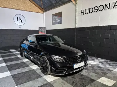 Käytetty Mercedes C300 AMG line 2018 Musta Coupe - kaksiovinen