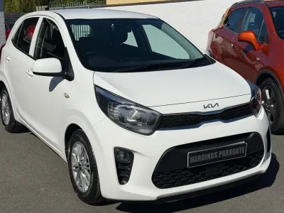 Used Kia Picanto 67 HP (49 kW) 2022 White Hatchback