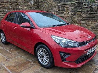 Used Kia Rio 2022 Red Hatchback