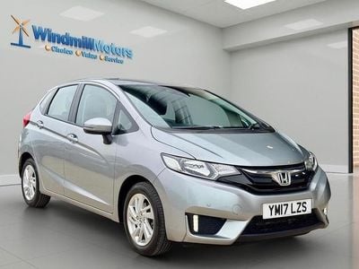 Used Honda Jazz SE 102 HP (75 kW) 2017 Silver Hatchback