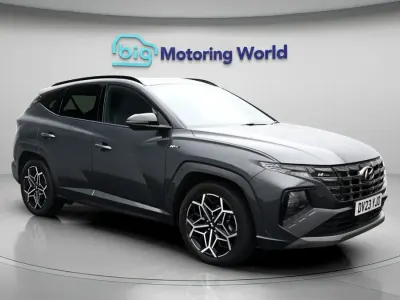 Begagnad Hyundai Tucson N Line 265 HK (194 kW) 2023 Grå SUV