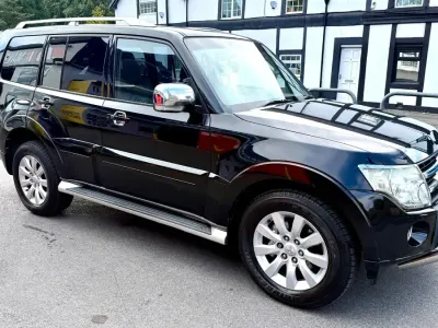 Used Mitsubishi Shogun Elegance 197 HP (144 kW) 2010 Black SUV