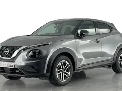 Usado Nissan Juke N-Connecta 114 CV (83 kW) 2025 Gris SUV