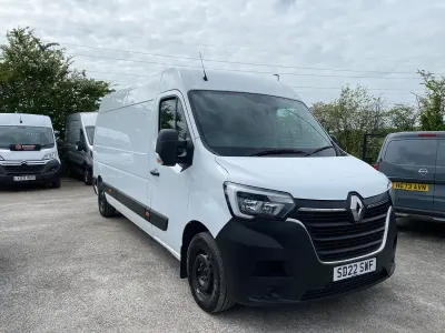 Used Renault Master Business 2022 White MPV