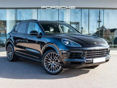 Begagnad Porsche Cayenne 340 HK (250 kW) 2022 Svart SUV