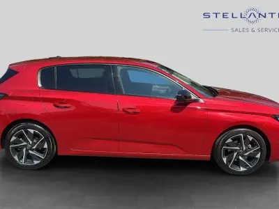 Used Peugeot 308 Allure Premium 129 HP (94 kW) 2023 Red Hatchback
